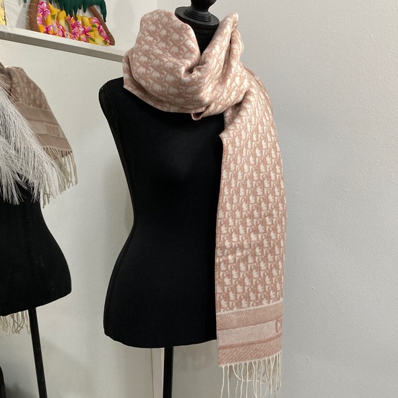 Dior Blush Pink Monogram Scarf - Picture 3 of 5